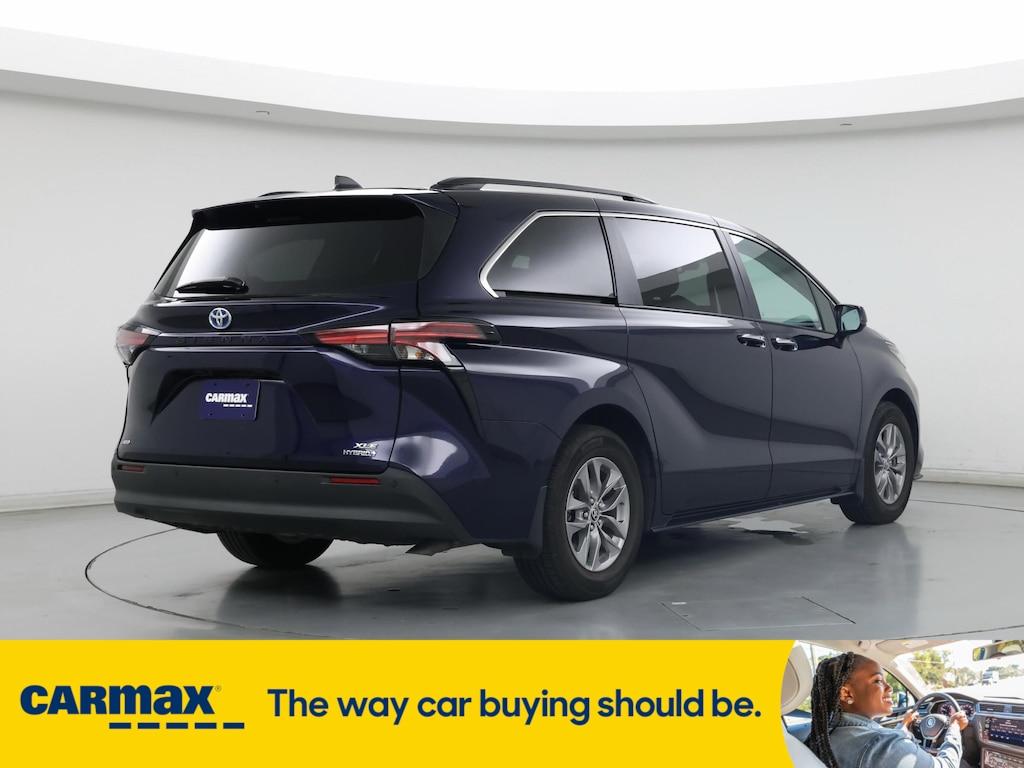 used 2022 Toyota Sienna car, priced at $41,998