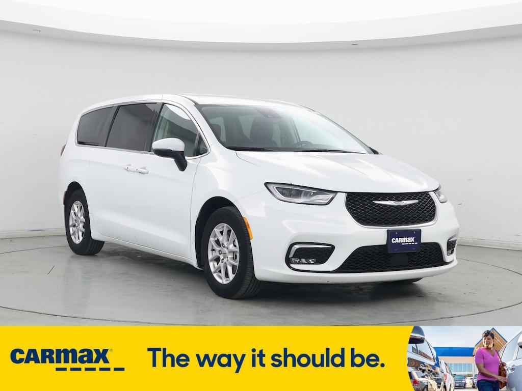 used 2023 Chrysler Pacifica car, priced at $27,998