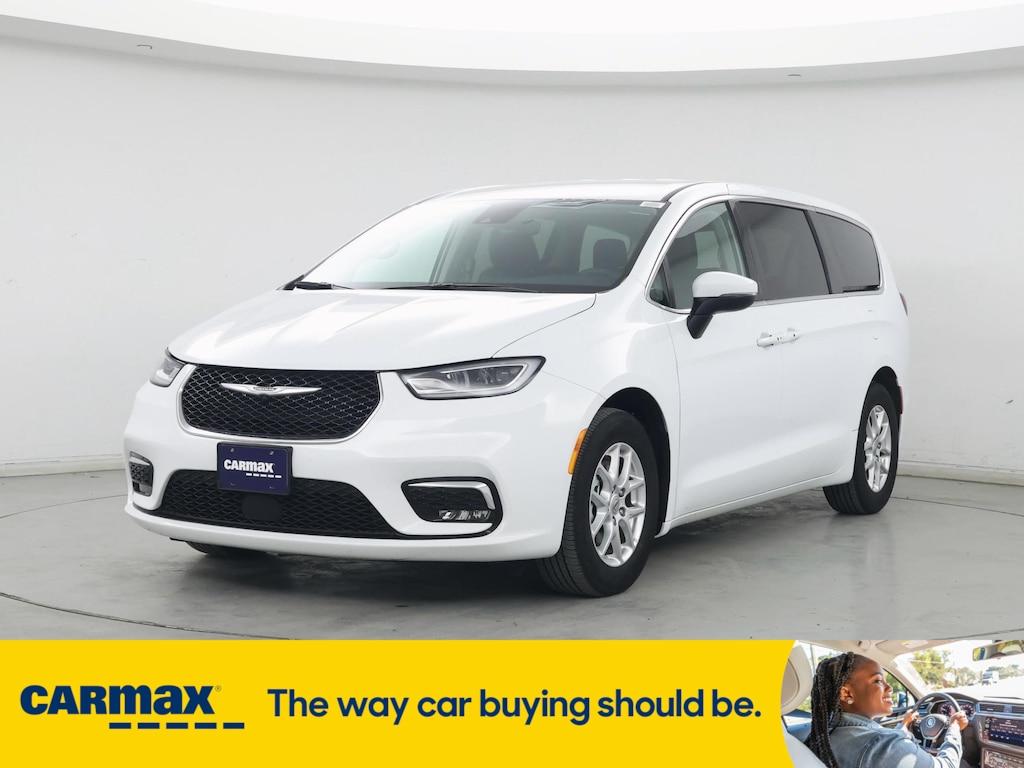 used 2023 Chrysler Pacifica car, priced at $27,998
