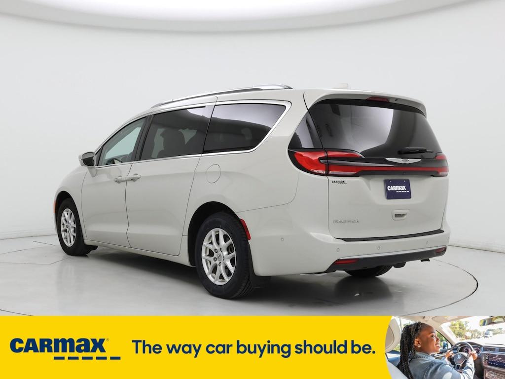 used 2021 Chrysler Pacifica car, priced at $32,998