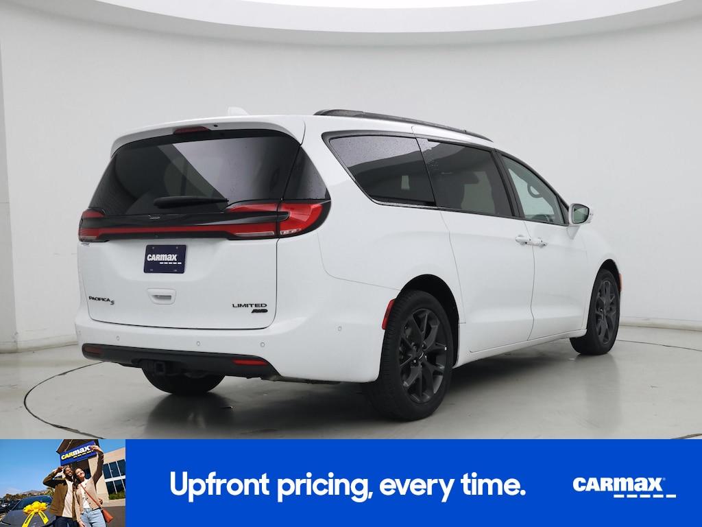 used 2022 Chrysler Pacifica car, priced at $39,998