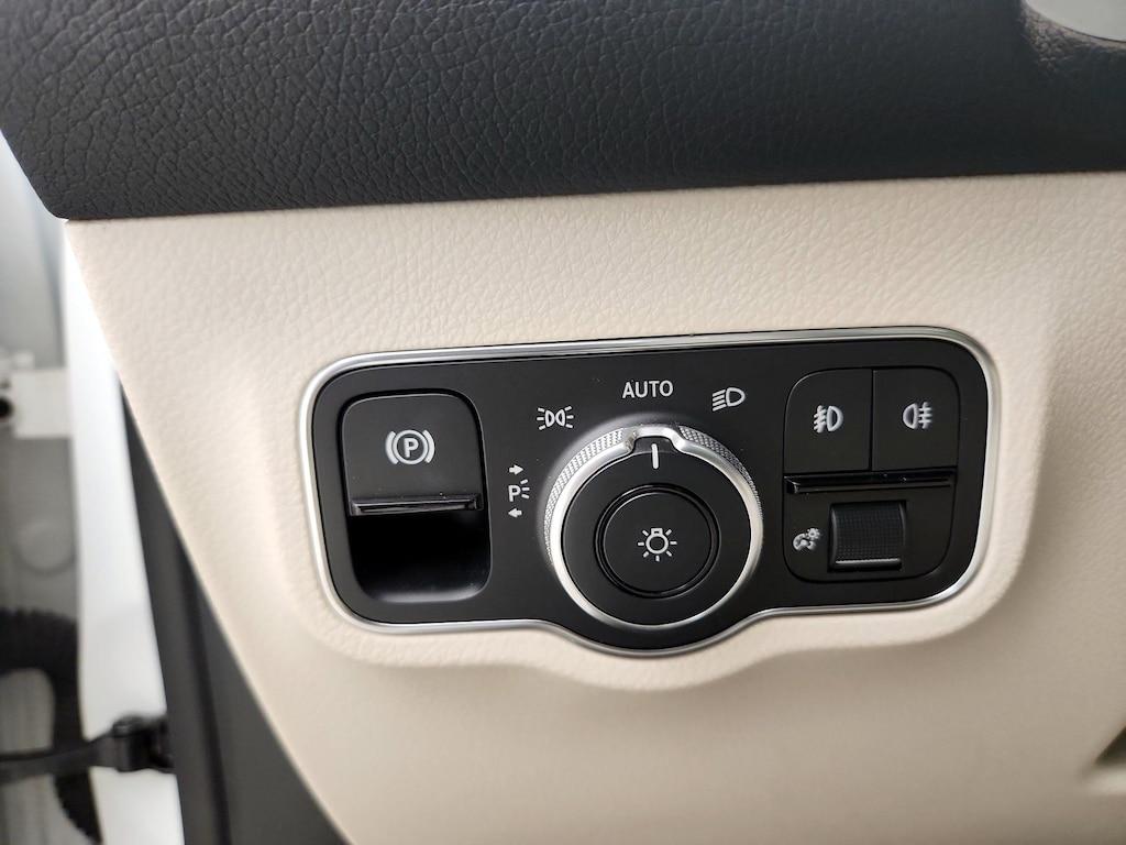 used 2022 Mercedes-Benz GLB 250 car, priced at $33,998