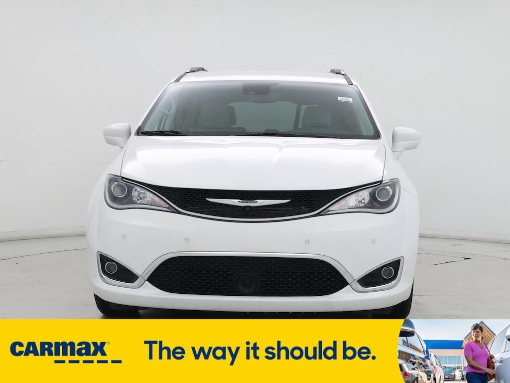 used 2020 Chrysler Pacifica car, priced at $27,998