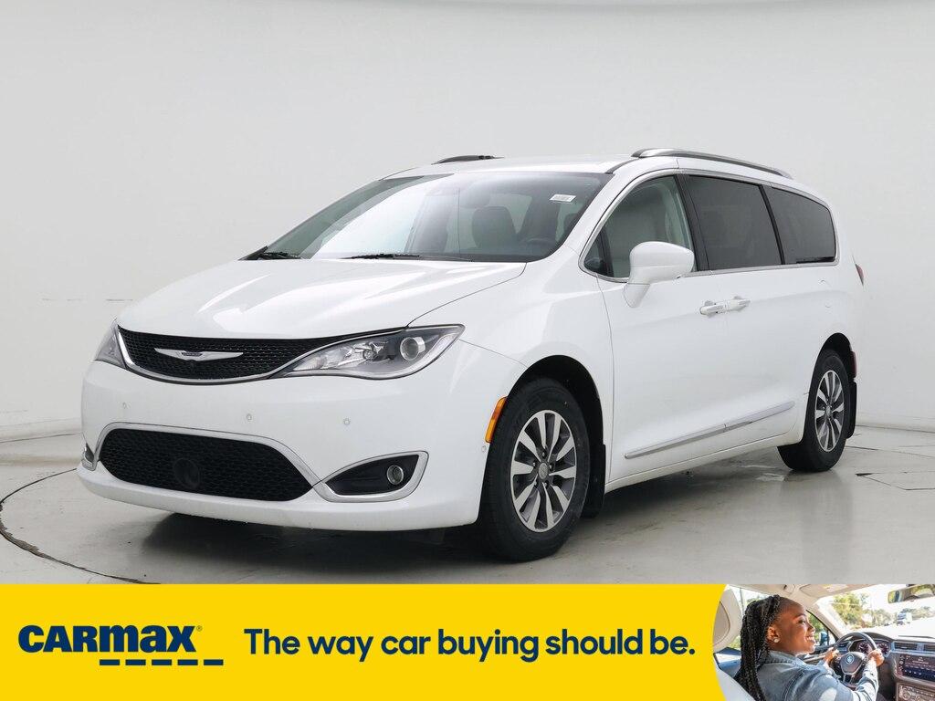 used 2020 Chrysler Pacifica car, priced at $27,998