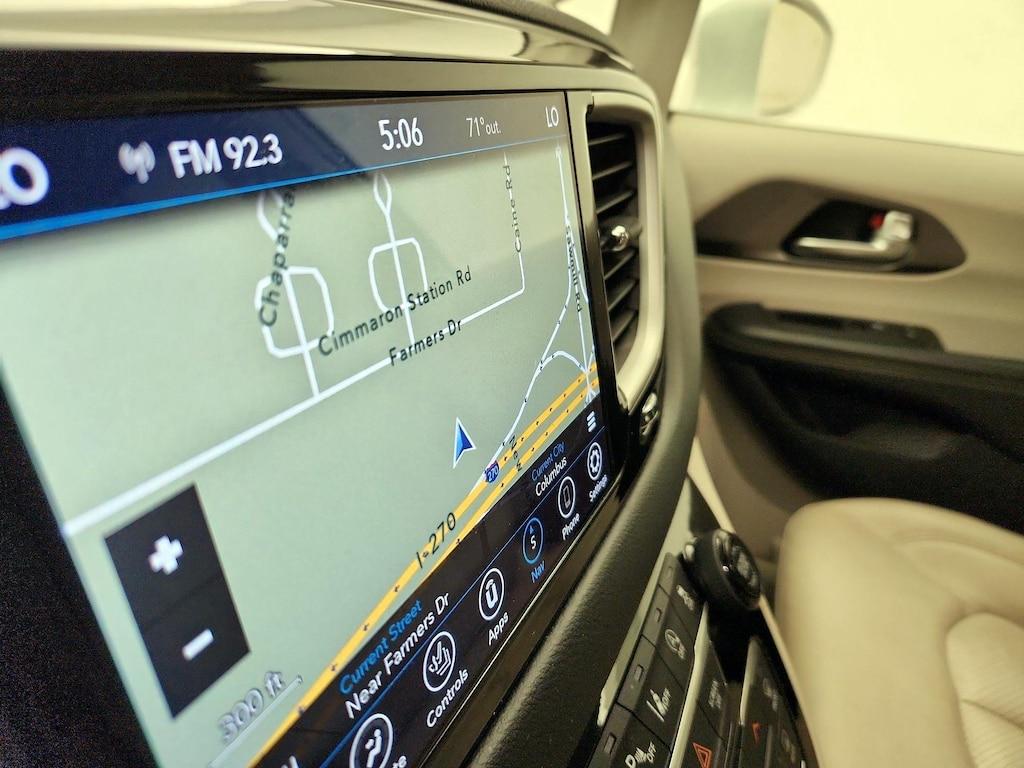 used 2020 Chrysler Pacifica car, priced at $27,998