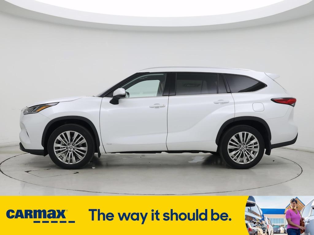 used 2022 Toyota Highlander Hybrid car, priced at $50,998