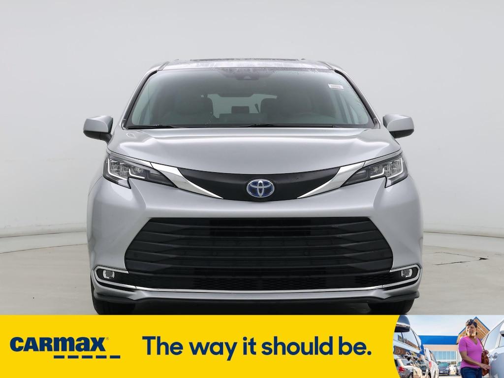 used 2023 Toyota Sienna car, priced at $40,998