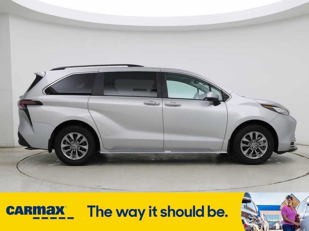 used 2023 Toyota Sienna car, priced at $40,998