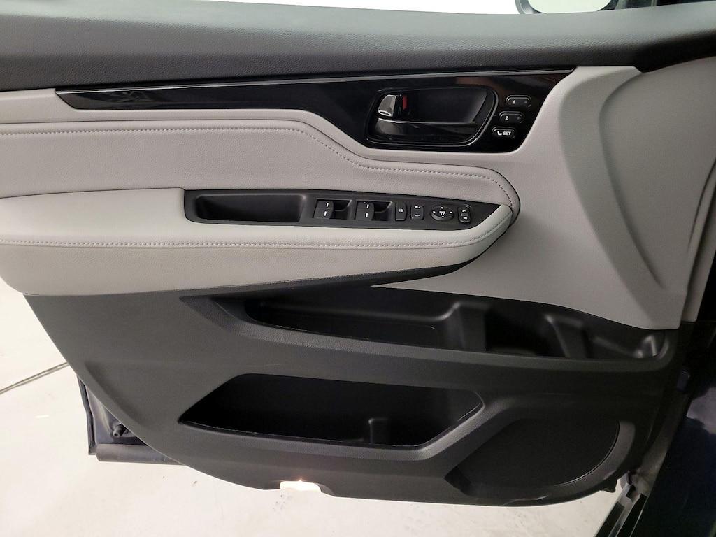 used 2024 Honda Odyssey car, priced at $44,998