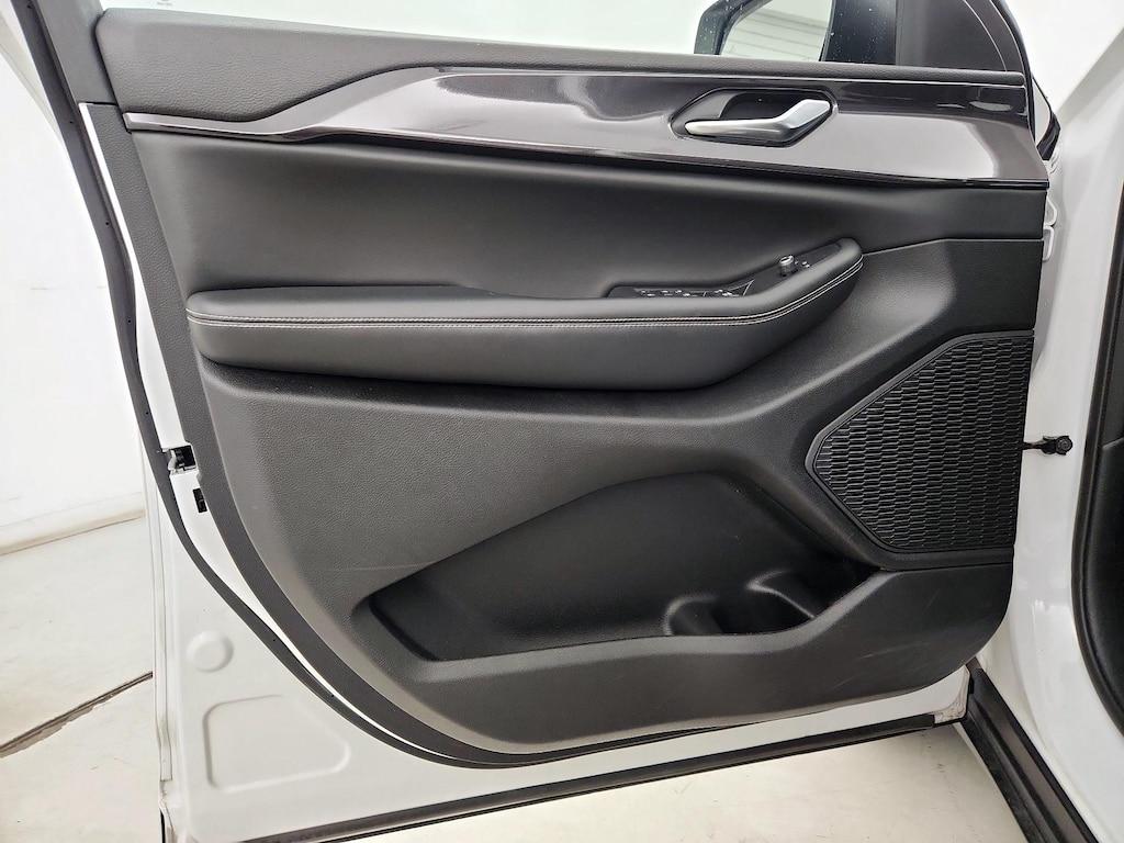 used 2023 Jeep Grand Cherokee car, priced at $28,998