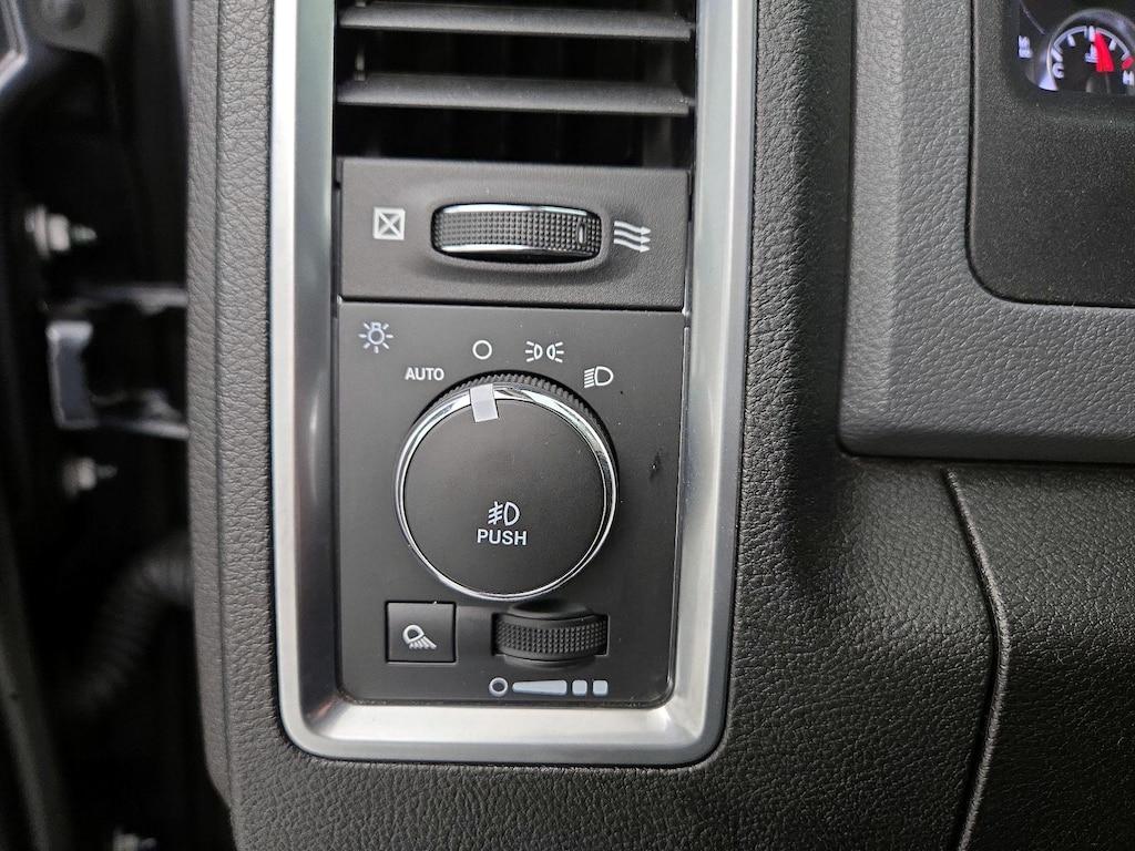 used 2019 Ram 1500 Classic car, priced at $29,998