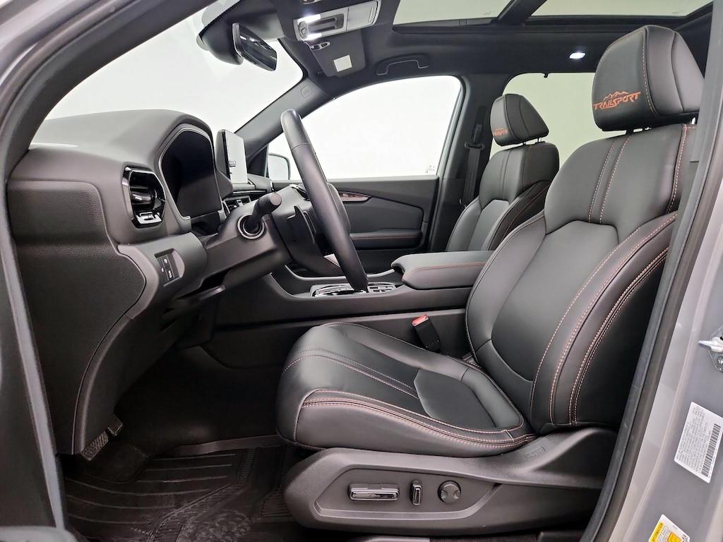 used 2025 Honda Pilot car, priced at $43,998