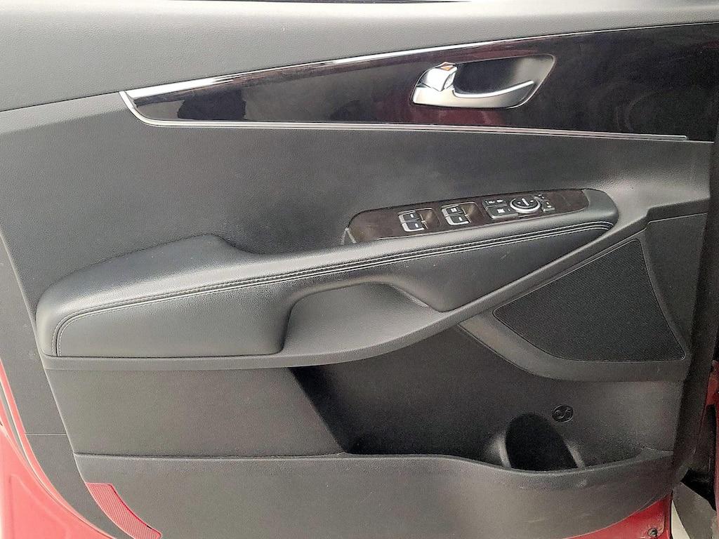 used 2018 Kia Sorento car, priced at $15,998