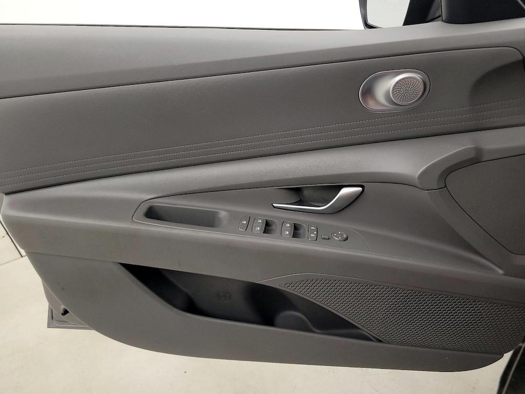 used 2022 Hyundai ELANTRA HEV car, priced at $19,998