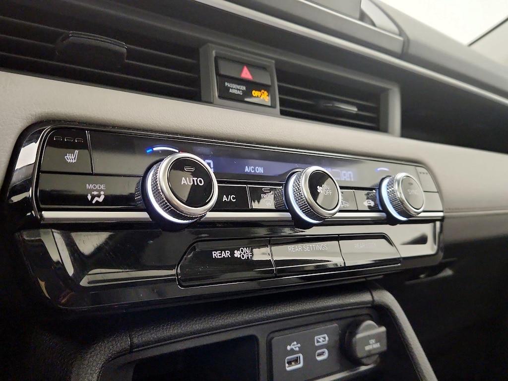 used 2025 Honda Pilot car, priced at $44,998