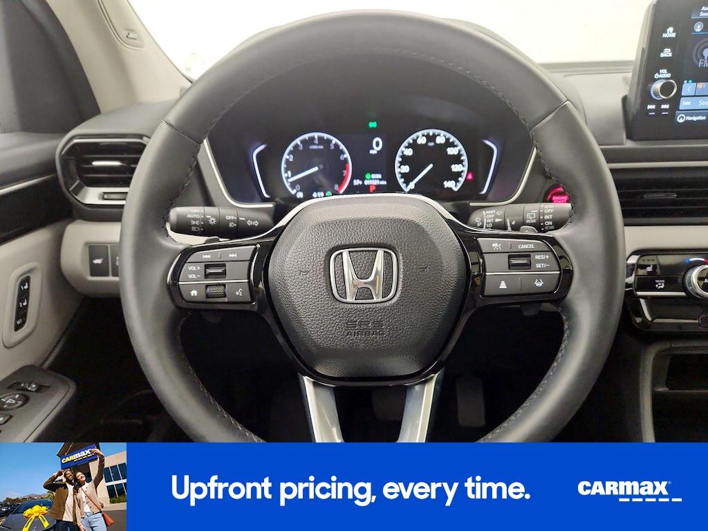used 2025 Honda Pilot car, priced at $44,998