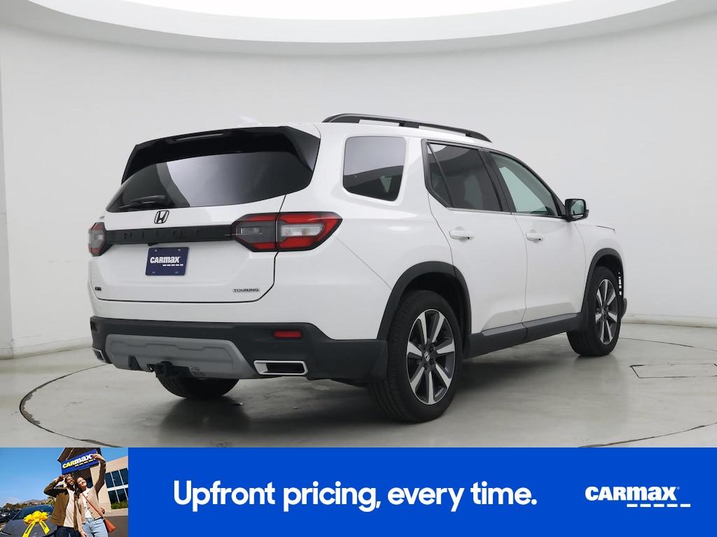 used 2025 Honda Pilot car, priced at $44,998