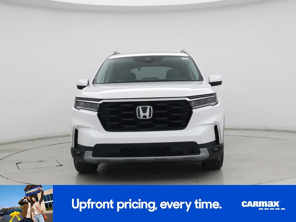 used 2025 Honda Pilot car, priced at $44,998