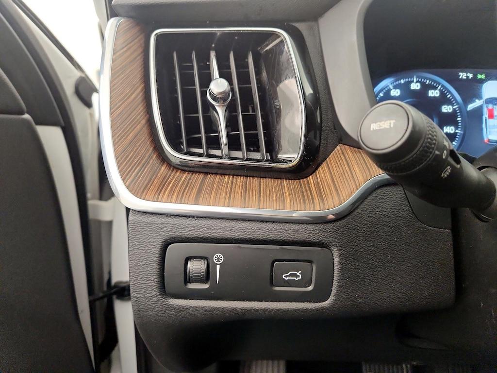 used 2019 Volvo XC60 car, priced at $25,998