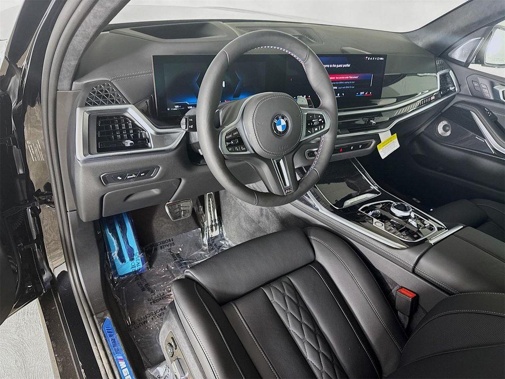 new 2026 BMW X7 car, priced at $125,005