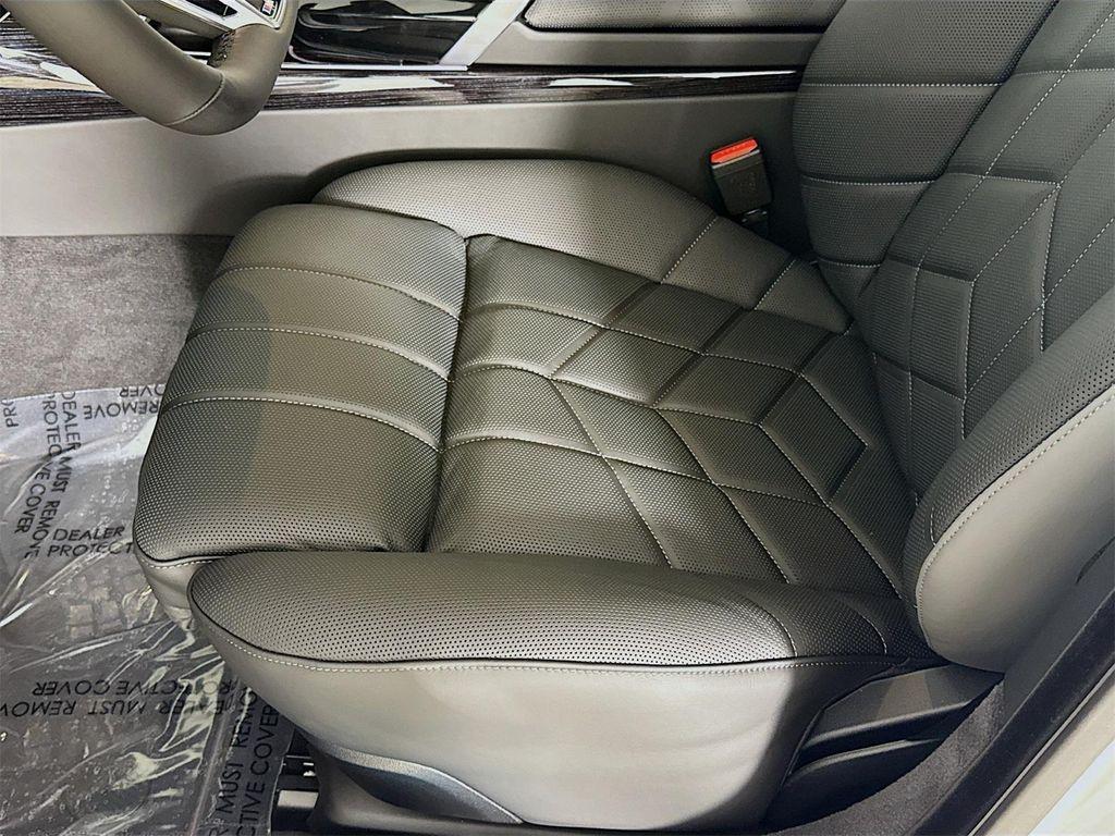 new 2026 BMW i7 car, priced at $131,700