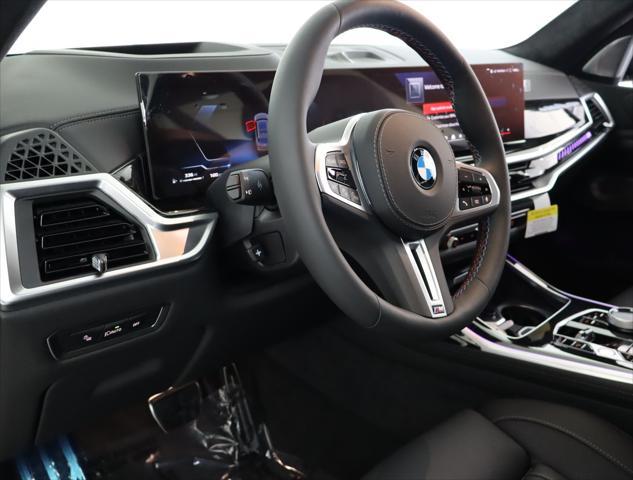 new 2025 BMW X7 car, priced at $127,600