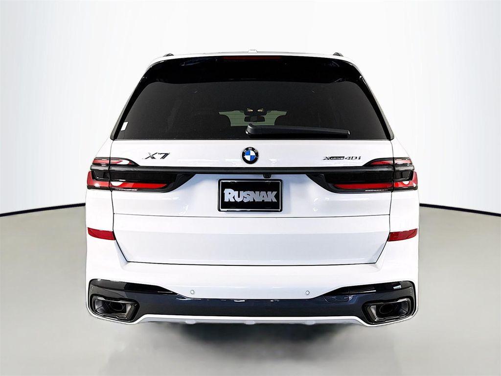 new 2026 BMW X7 car, priced at $96,275