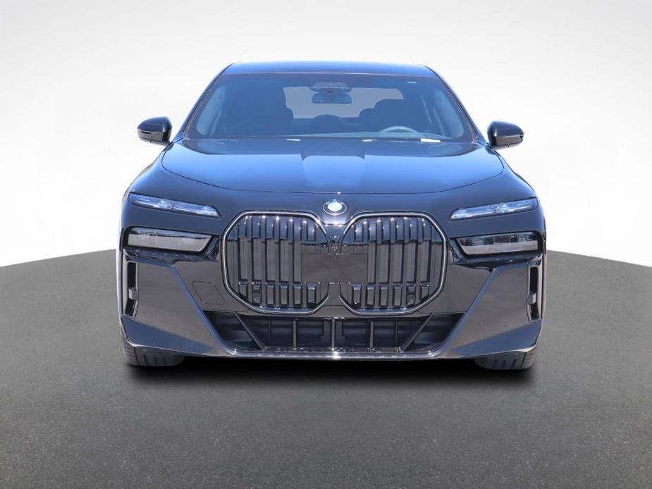 new 2024 BMW 760 car, priced at $133,045