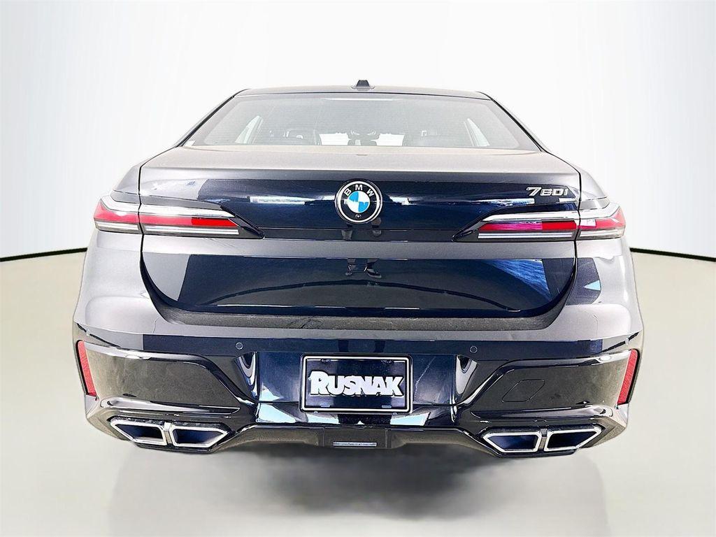 new 2025 BMW 760 car, priced at $127,725