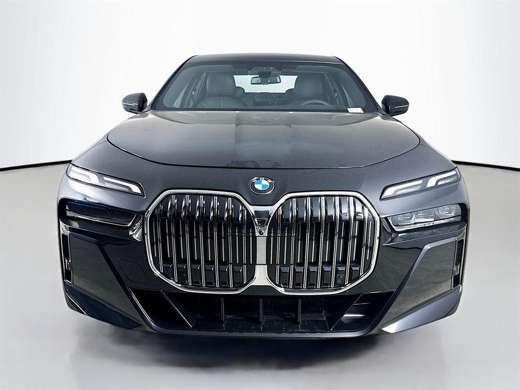 new 2025 BMW 760 car, priced at $127,725