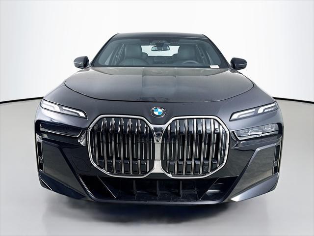 new 2025 BMW 760 car, priced at $127,725