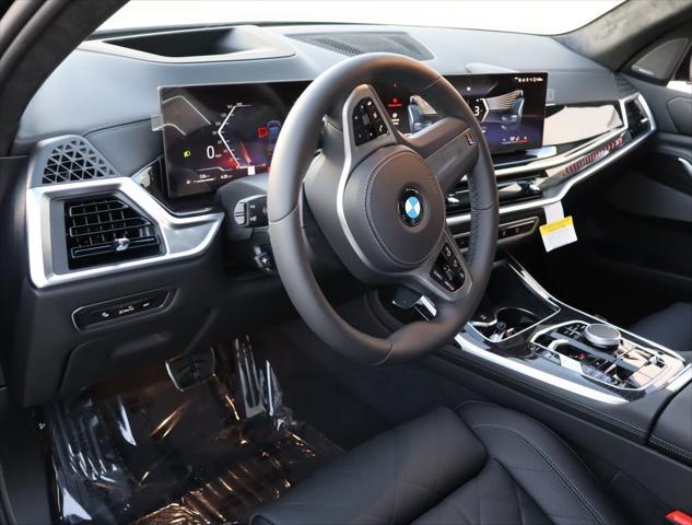 new 2025 BMW X7 car, priced at $93,435