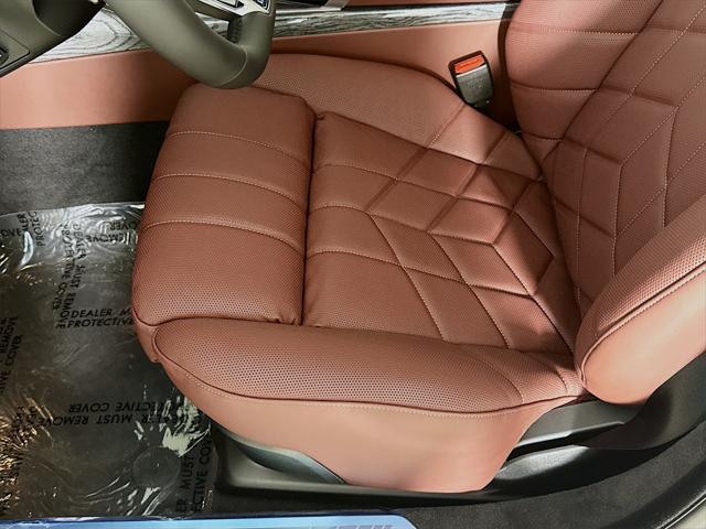 new 2025 BMW 760 car, priced at $146,370