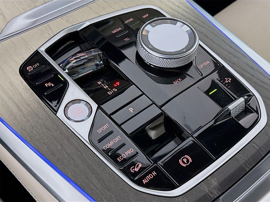 used 2024 BMW X7 car, priced at $89,911
