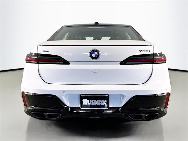 new 2025 BMW 760 car, priced at $137,325