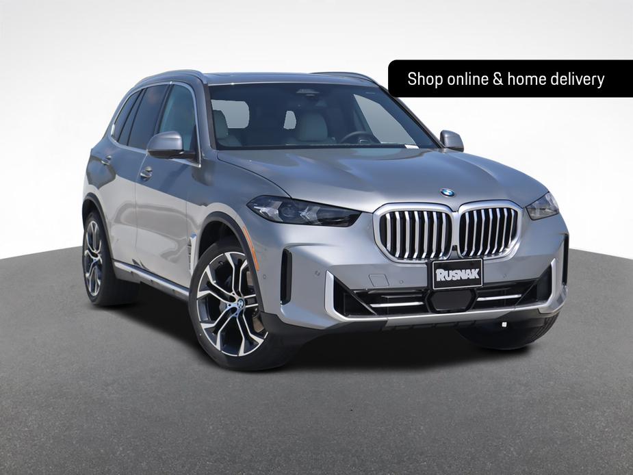 new 2024 BMW X5 car