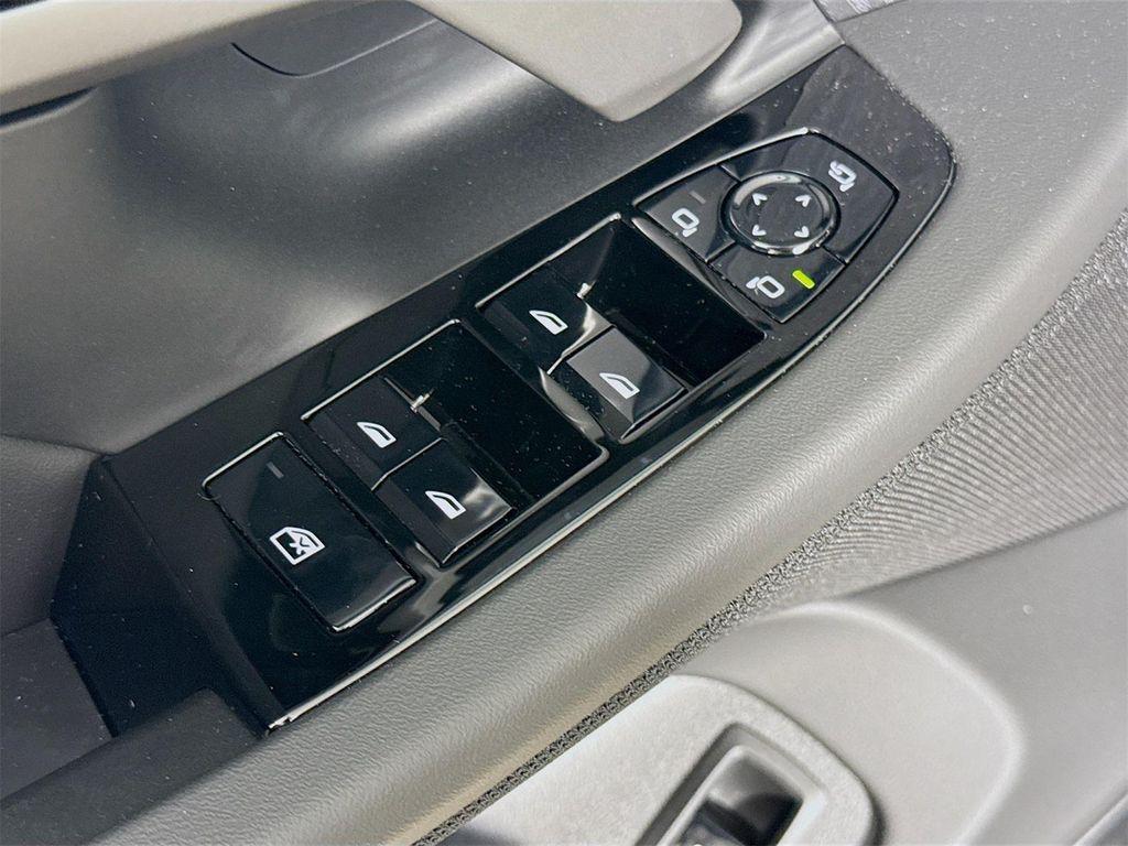 new 2026 BMW 550e car, priced at $86,495