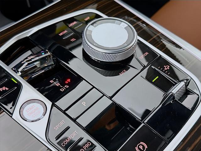 new 2026 BMW X7 car, priced at $119,575