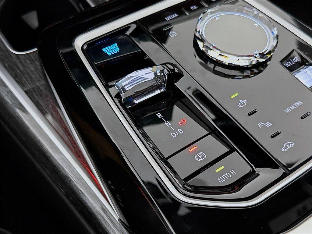 new 2026 BMW i7 car, priced at $112,925