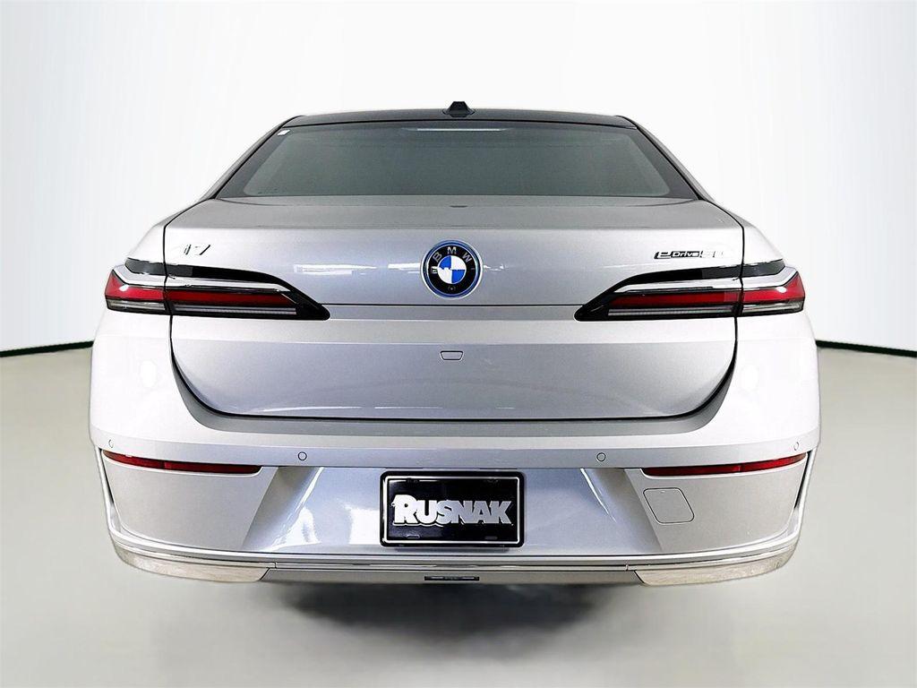new 2026 BMW i7 car, priced at $112,925