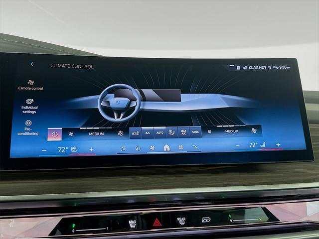 new 2025 BMW i7 car, priced at $129,525