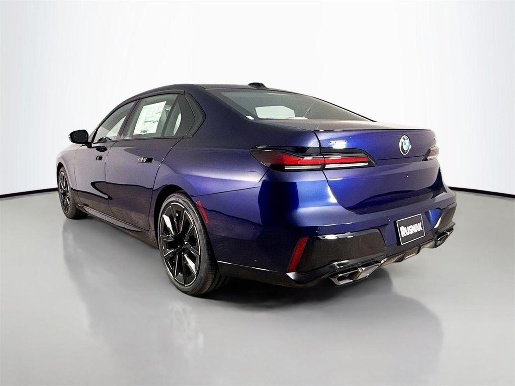 new 2025 BMW 760 car, priced at $134,475