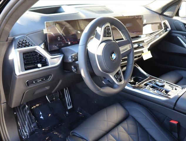 new 2025 BMW X7 car, priced at $99,935