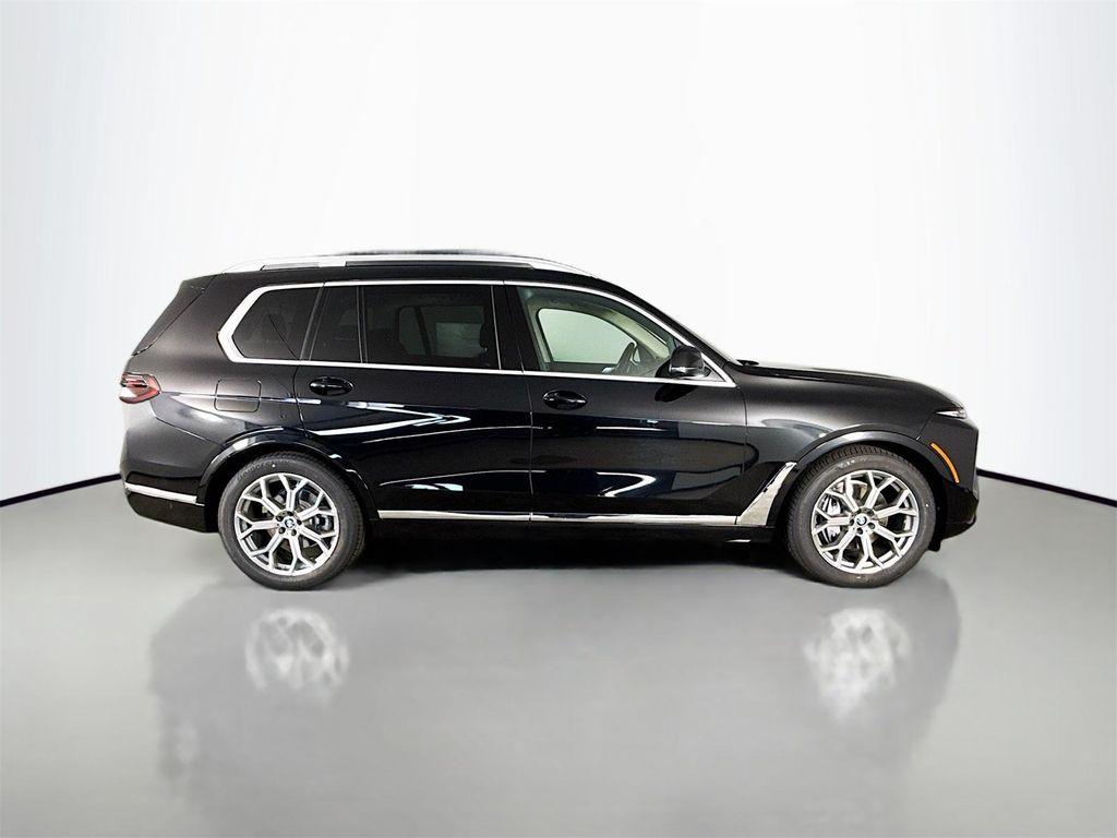 new 2026 BMW X7 car, priced at $92,025