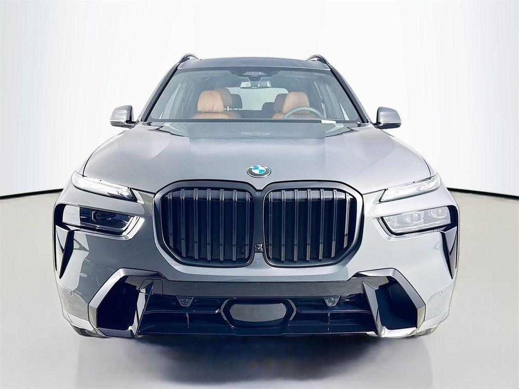 new 2026 BMW X7 car, priced at $113,605