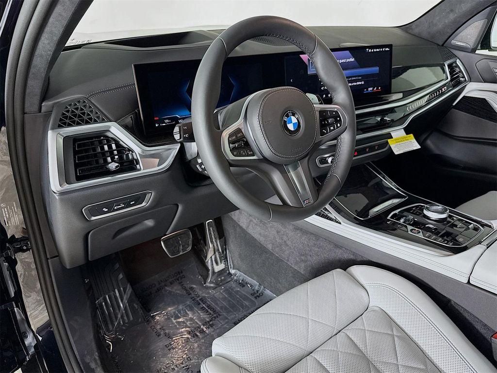 new 2026 BMW X7 car, priced at $100,675
