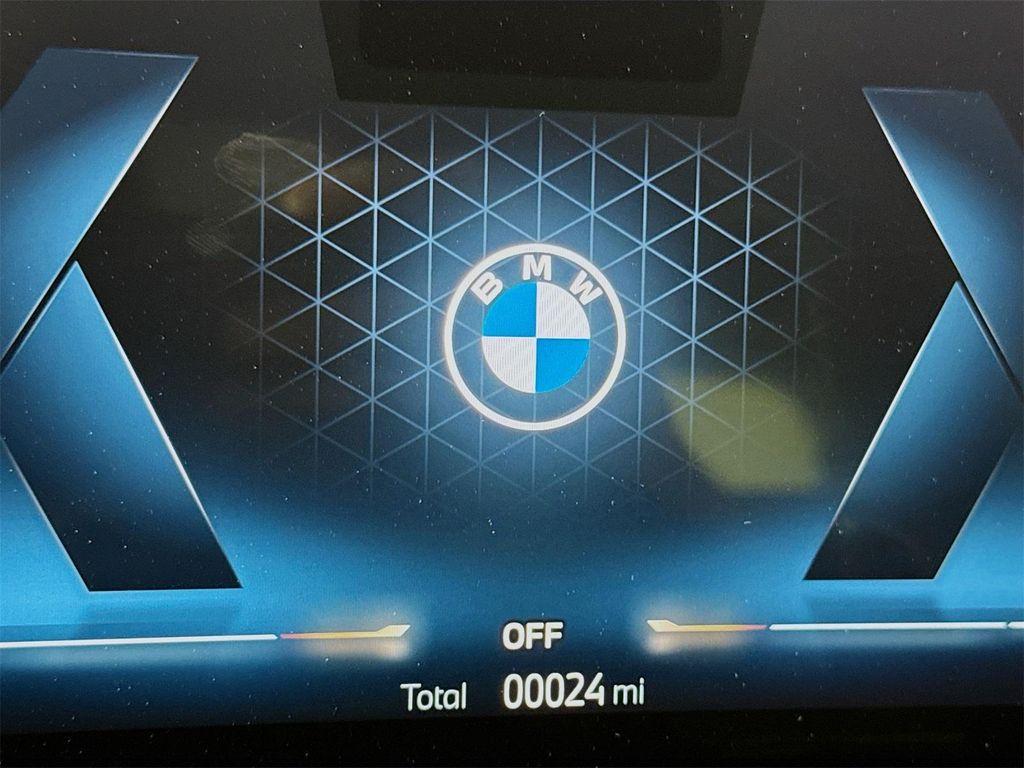 new 2026 BMW X7 car, priced at $100,675
