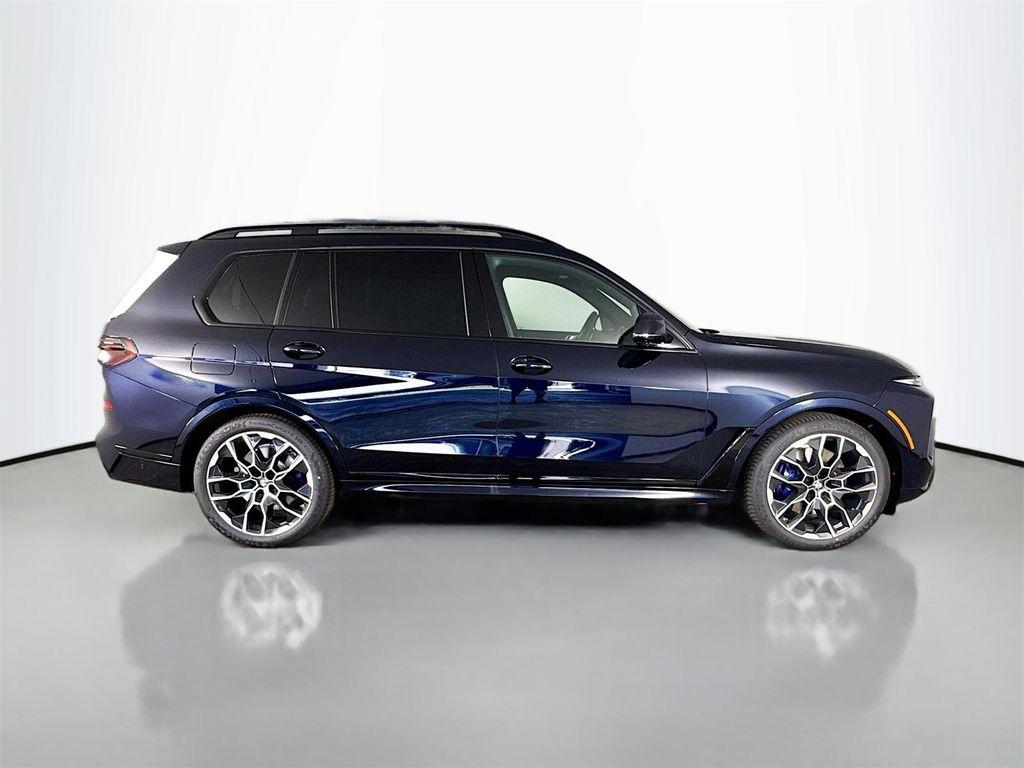 new 2026 BMW X7 car, priced at $100,675