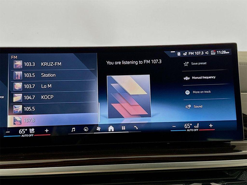 new 2026 BMW X7 car, priced at $100,805