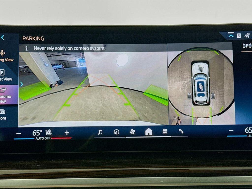 new 2026 BMW X7 car, priced at $100,805